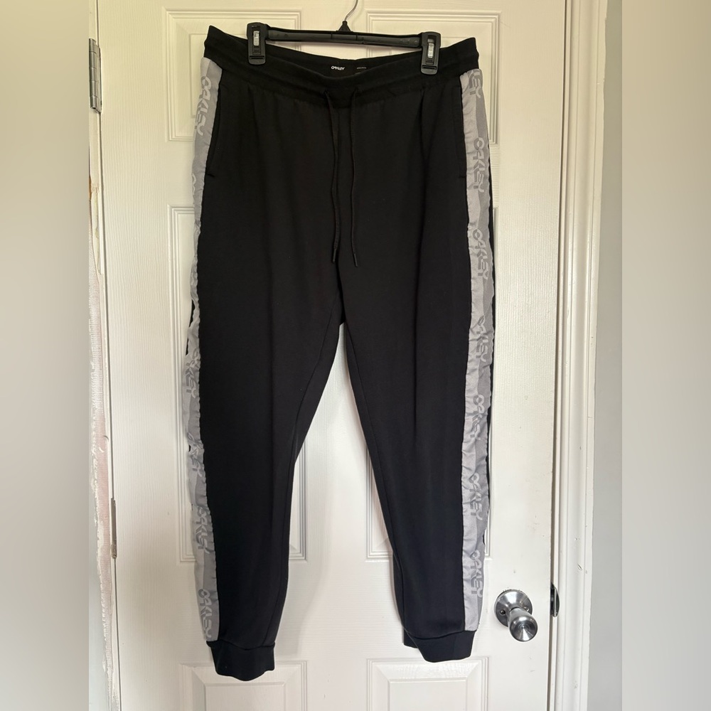 Men's Oakley Logo Tape Sweat Pants XL